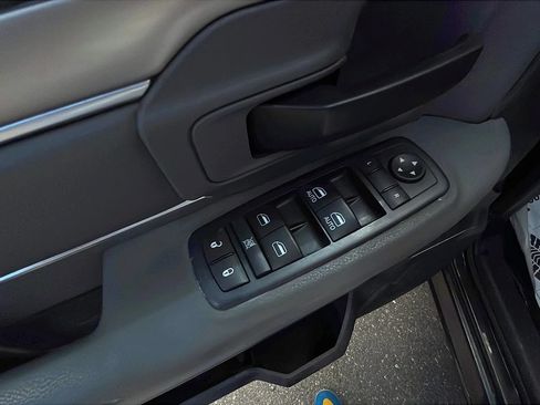 Used 2016 RAM 1500 Express w/ Black Ram 1500 Express Group AWD/4WD image 21