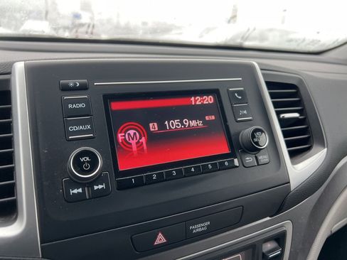 Used 2016 Honda Pilot LX image 12