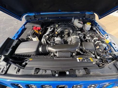 Used 2023 Jeep Gladiator Sport image 19