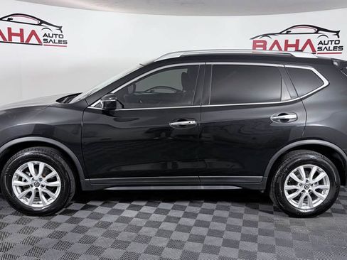 Used 2019 Nissan Rogue SV AWD/4WD image 3