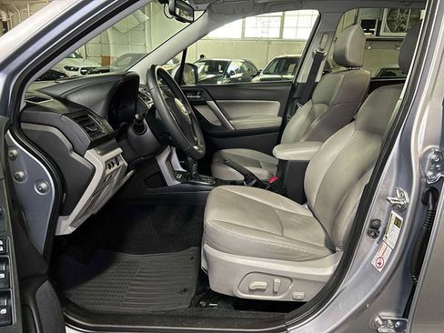 Used 2015 Subaru Forester 2.5i Touring w/ Eyesight & Navigation System AWD/4WD image 23