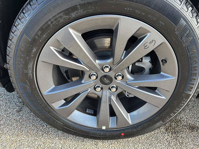 New 2026 Ford Explorer Active w/ Active Comfort Package AWD/4WD image 9