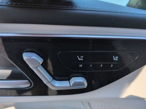 Used 2023 Mercedes-Benz GLC 300 4MATIC image 16