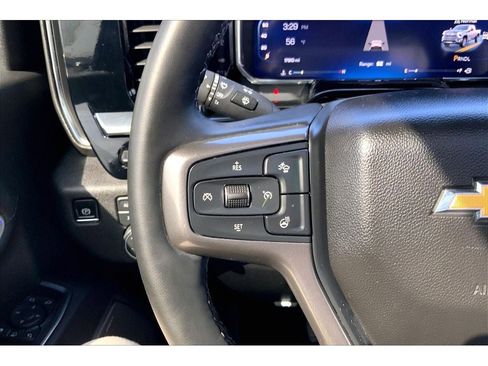Used 2026 Chevrolet Silverado 3500 High Country w/ Technology Package AWD/4WD image 20