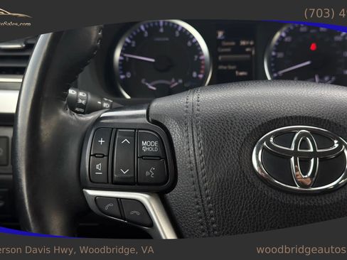 Used 2019 Toyota Highlander Plus image 14