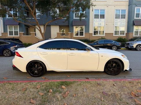 Used 2015 Lexus IS 250 w/ F-Sport Package RWD image 9