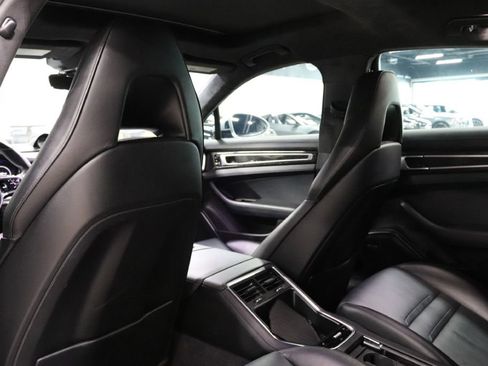 Used 2017 Porsche Panamera Turbo image 21