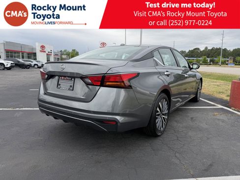 Used 2025 Nissan Altima 2.5 SV FWD image 7