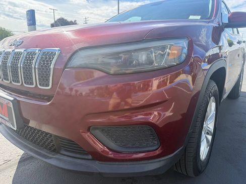 Used 2020 Jeep Cherokee Latitude AWD/4WD image 11