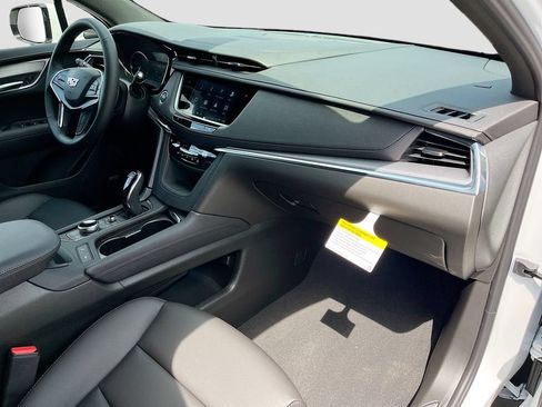 New 2026 Cadillac XT5 Luxury w/ LPO, Floor Liner Package AWD/4WD image 35