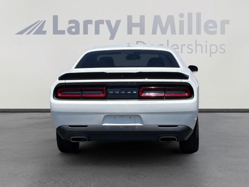 Used 2019 Dodge Challenger SXT w/ Blacktop Package RWD image 5