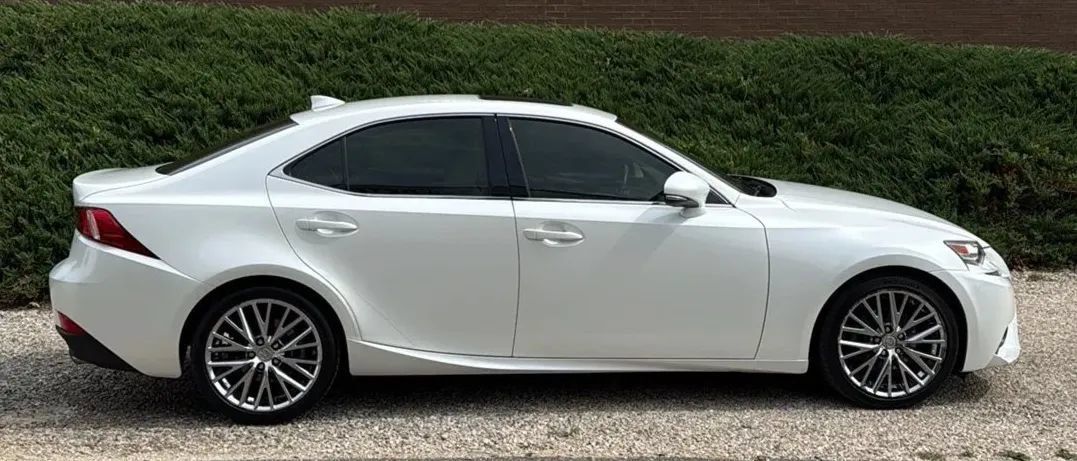 Used 2015 Lexus IS 250 AWD w/ Navigation System Package image 5