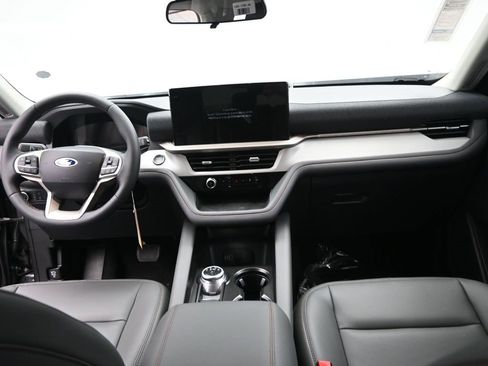 New 2026 Ford Explorer Active w/ Active Comfort Package image 16
