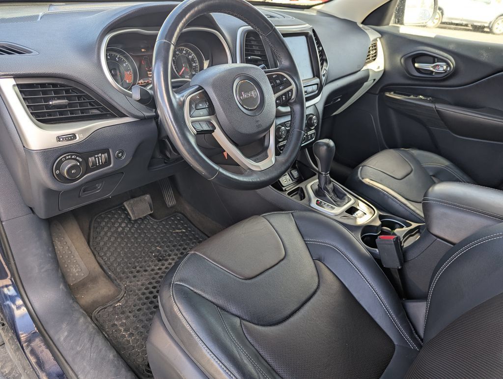 Used 2014 Jeep Cherokee Limited w/ Technology Group FWD image 23