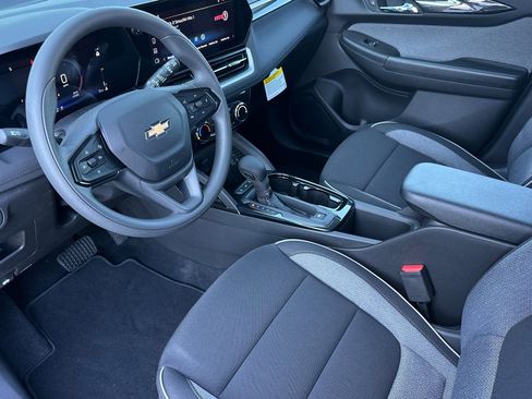 New 2026 Chevrolet TrailBlazer LT w/ LPO, Blackout Package AWD/4WD image 10