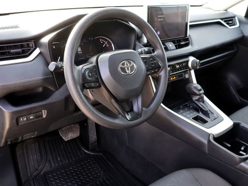 Used 2024 Toyota RAV4 XLE image 21