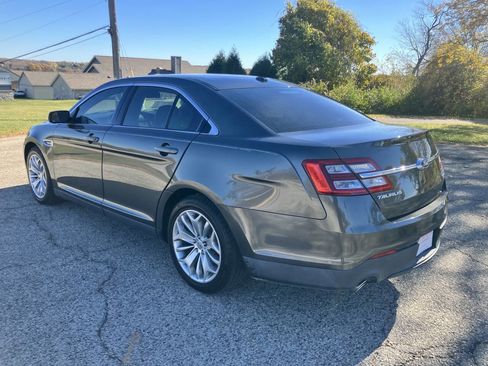 Used 2017 Ford Taurus Limited image 4