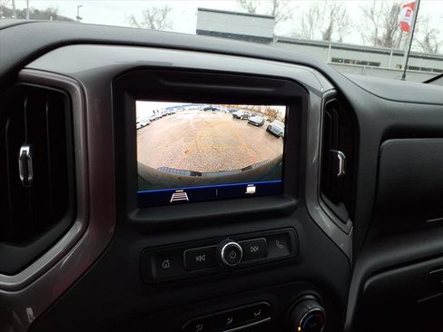 Used 2020 Chevrolet Silverado 2500 Custom w/ Custom Value Package image 20