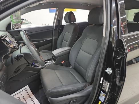 Used 2016 Hyundai Tucson SE w/ Option Group 02 image 7