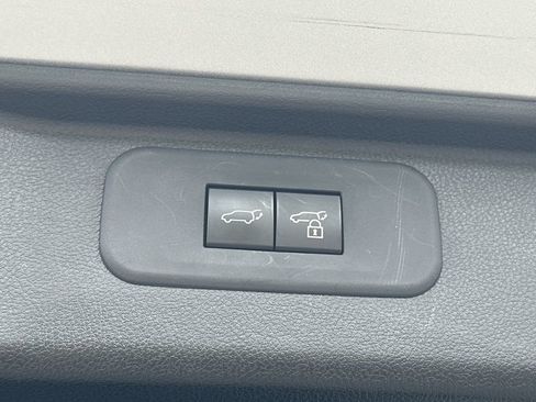 Used 2025 Toyota Grand Highlander AWD image 7
