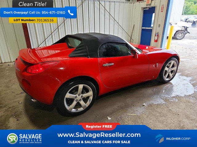 Used 2006 Pontiac Solstice Convertible w/ Premium Package RWD image 4