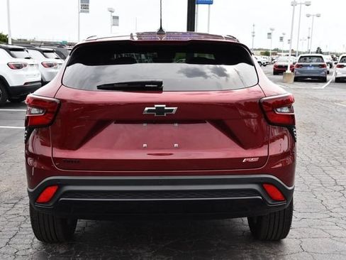 Used 2025 Chevrolet Trax RS w/ Driver Confidence Package FWD image 6