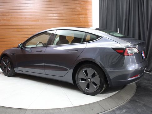 Used 2022 Tesla Model 3 Long Range AWD/4WD image 9