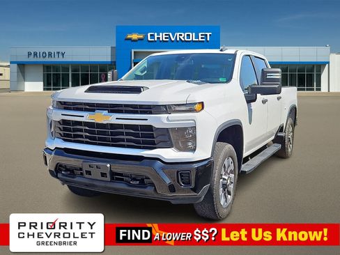 Used 2024 Chevrolet Silverado 2500 Custom w/ Custom Value Package AWD/4WD image 1