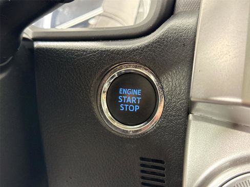 Used 2022 Toyota 4Runner Limited AWD/4WD image 21
