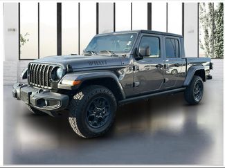 Used 2023 Jeep Gladiator Sport AWD/4WD video 1