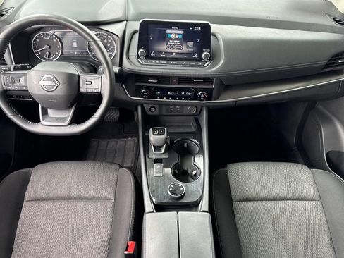 Used 2025 Nissan Rogue SV AWD/4WD image 15