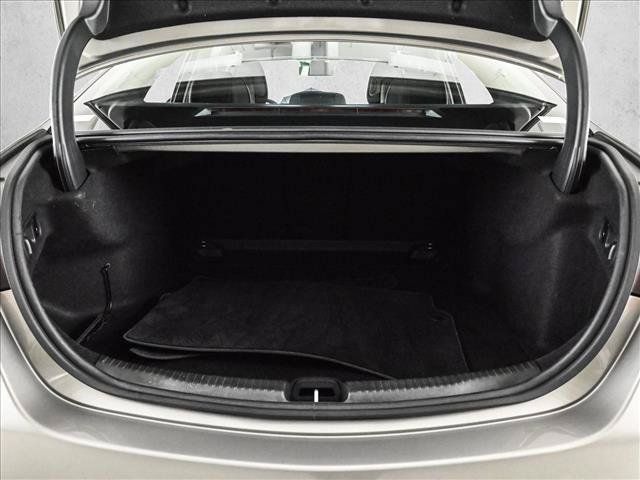 Used 2023 Mercedes-Benz C 300 4MATIC Sedan image 6