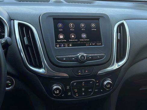 Used 2024 Chevrolet Equinox LT AWD/4WD image 16