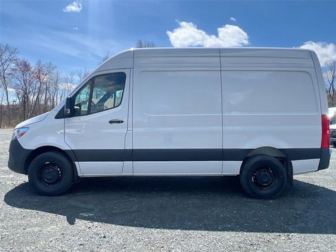New 2025 Mercedes-Benz Sprinter 2500 image 3