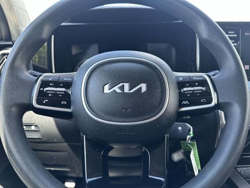 Used 2023 Kia Sorento LX FWD image 22
