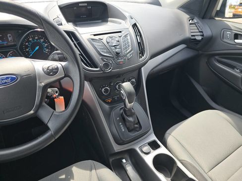 Used 2016 Ford Escape SE image 24