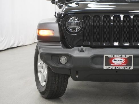 Used 2021 Jeep Wrangler Unlimited Sport w/ Sun And Sound Package AWD/4WD image 7