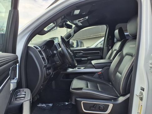Used 2023 RAM 1500 Laramie AWD/4WD image 16