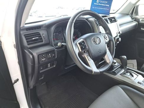 Used 2020 Toyota 4Runner SR5 Premium w/ Moonroof Package AWD/4WD image 7