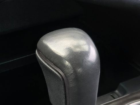 Used 2024 Toyota Camry SE image 30