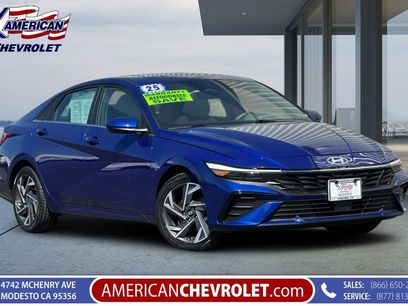 Used 2025 Hyundai Elantra SEL