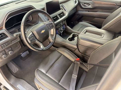 Used 2024 Chevrolet Tahoe Premier AWD/4WD image 4
