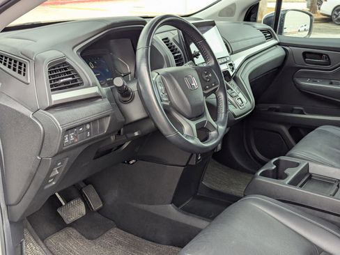 Used 2024 Honda Odyssey EX-L image 13