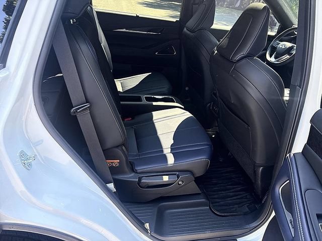 Certified 2026 INFINITI QX60 Sport w/ Dark Cargo Package AWD/4WD image 22