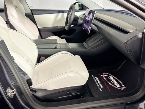 Used 2024 Tesla Model 3 Performance image 33