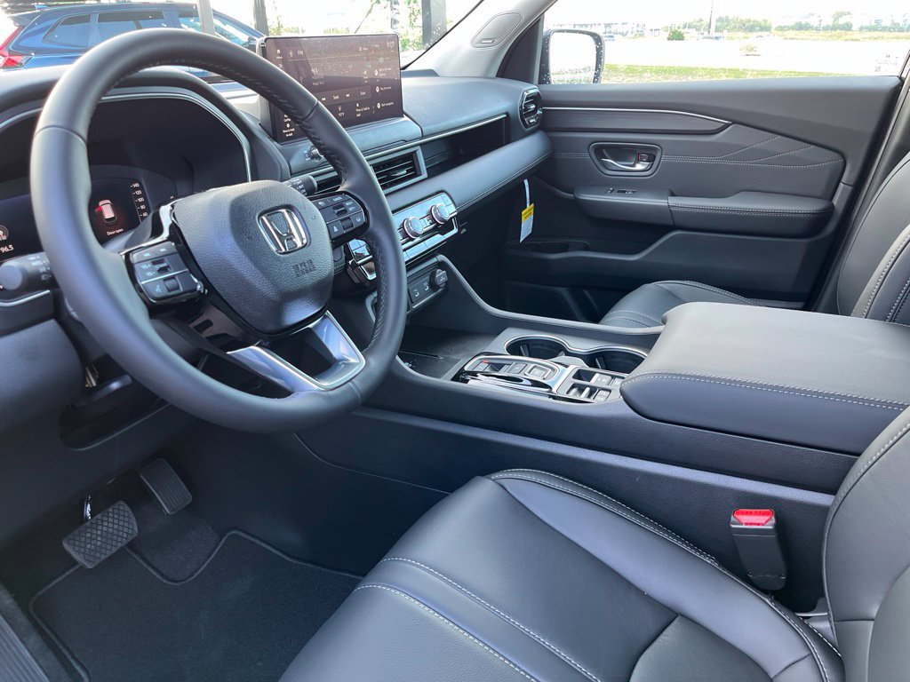 New 2026 Honda Pilot Touring image 11