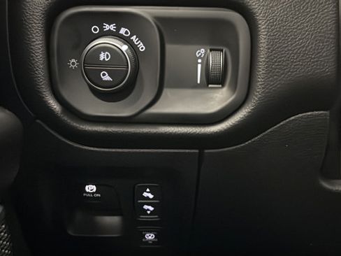 New 2026 RAM 1500 Big Horn AWD/4WD image 19