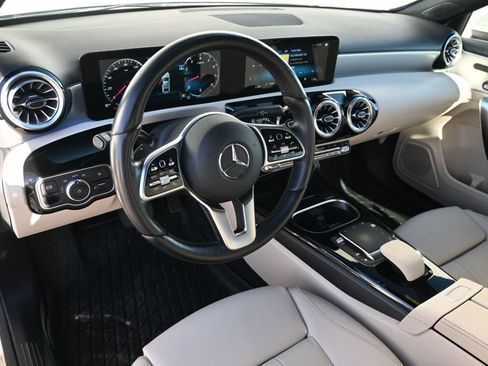 Used 2022 Mercedes-Benz A 220 4MATIC image 7