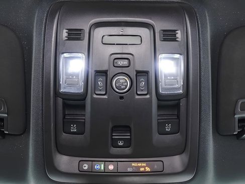 Used 2024 Chevrolet Suburban RST w/ Luxury Package AWD/4WD image 19
