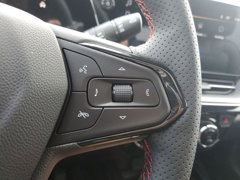 New 2026 Chevrolet Trax RS w/ Sunroof Package FWD image 24